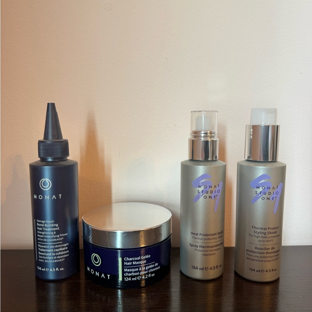 Monat hair care products set